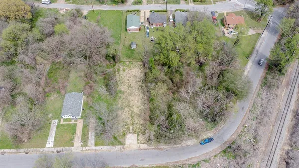 view of a house with a yard