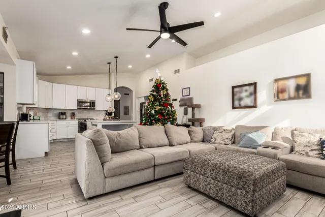 $750,000 | 650 South Bay Drive, Gilbert, AZ 85233