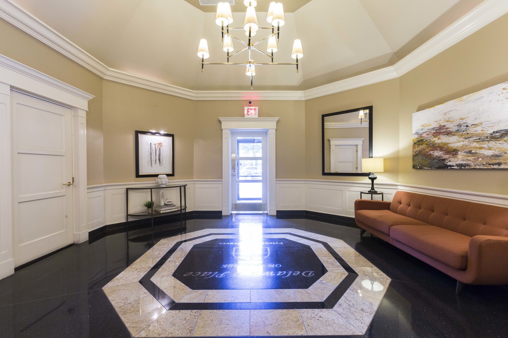 33 West Delaware Place, Unit 7A Chicago, IL 60610 - Photo 11 of 14