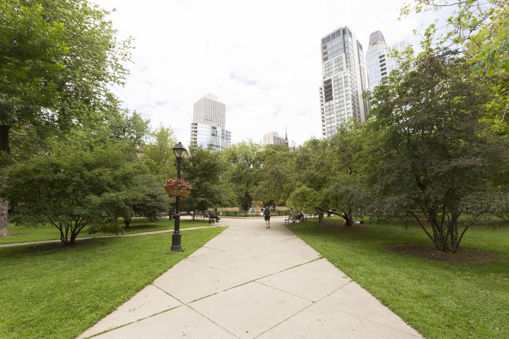 33 West Delaware Place, Unit 7A Chicago, IL 60610 - Photo 14 of 14