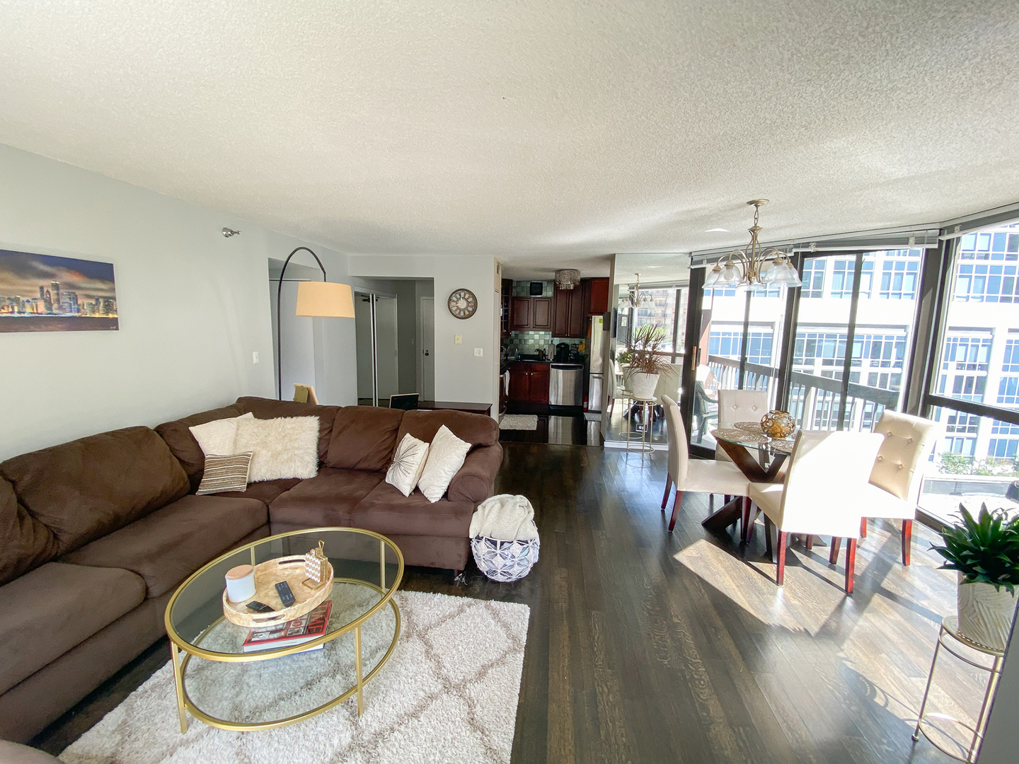 33 West Delaware Place, Unit 7A Chicago, IL 60610 - Photo 4 of 14