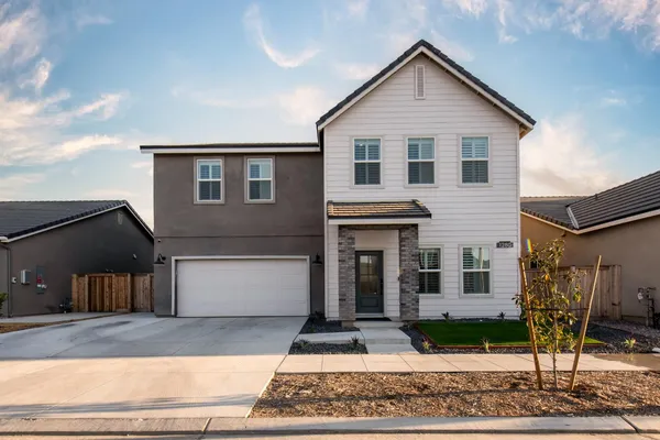 $649,999 | 1280 Bloom Avenue, Clovis, CA 93619