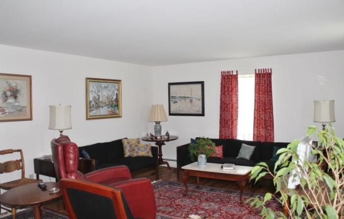13 Robin Road Auburn, ME 04210 - Photo 18 of 28 Spacious Living Room