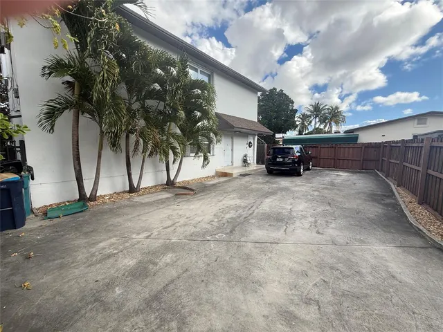 $2,450 | 7325 Southwest 22nd Street, Unit A, Miami, FL 33155