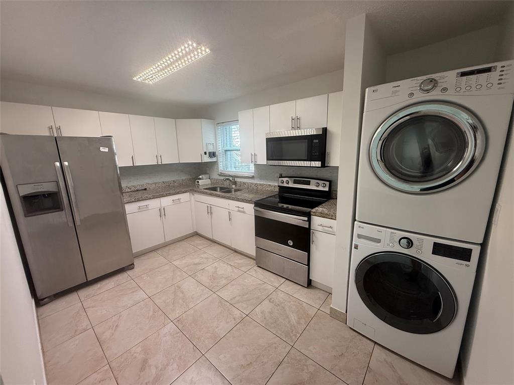 7325 Southwest 22nd Street, Unit A Miami, FL 33155 - Photo 6 of 22