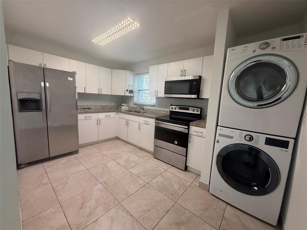 7325 Southwest 22nd Street, Unit A Miami, FL 33155 - Photo 7 of 22