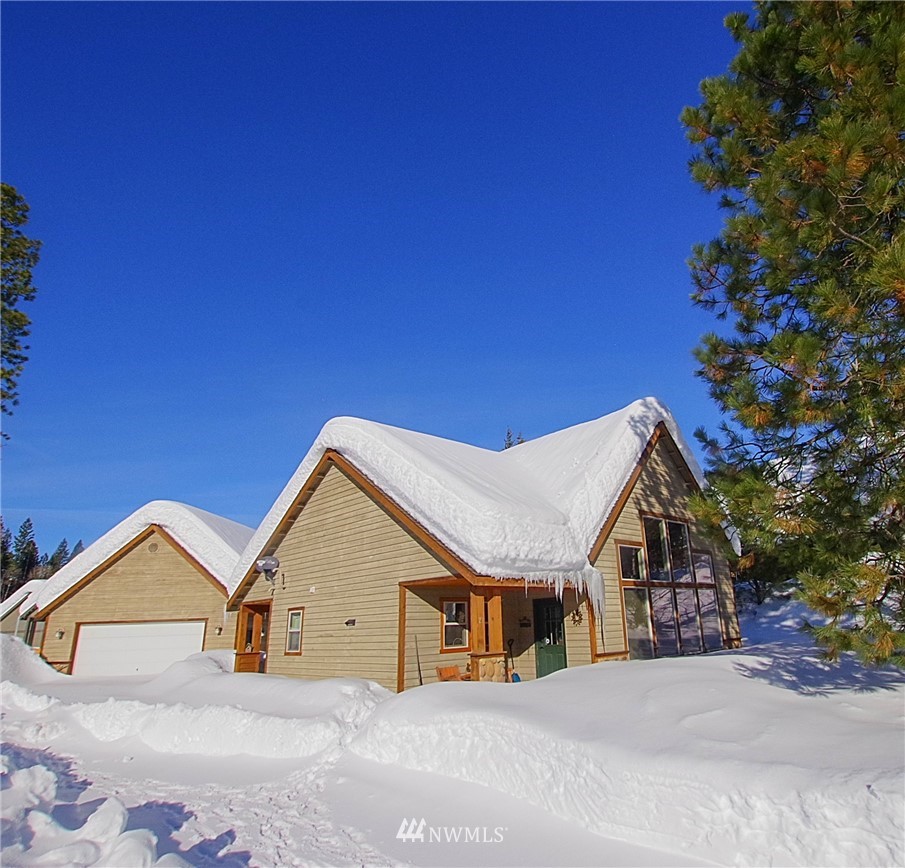 21 Paintbrush Lane Ronald, WA 98940 - Photo 2 of 27 a view of a house with a outdoor space