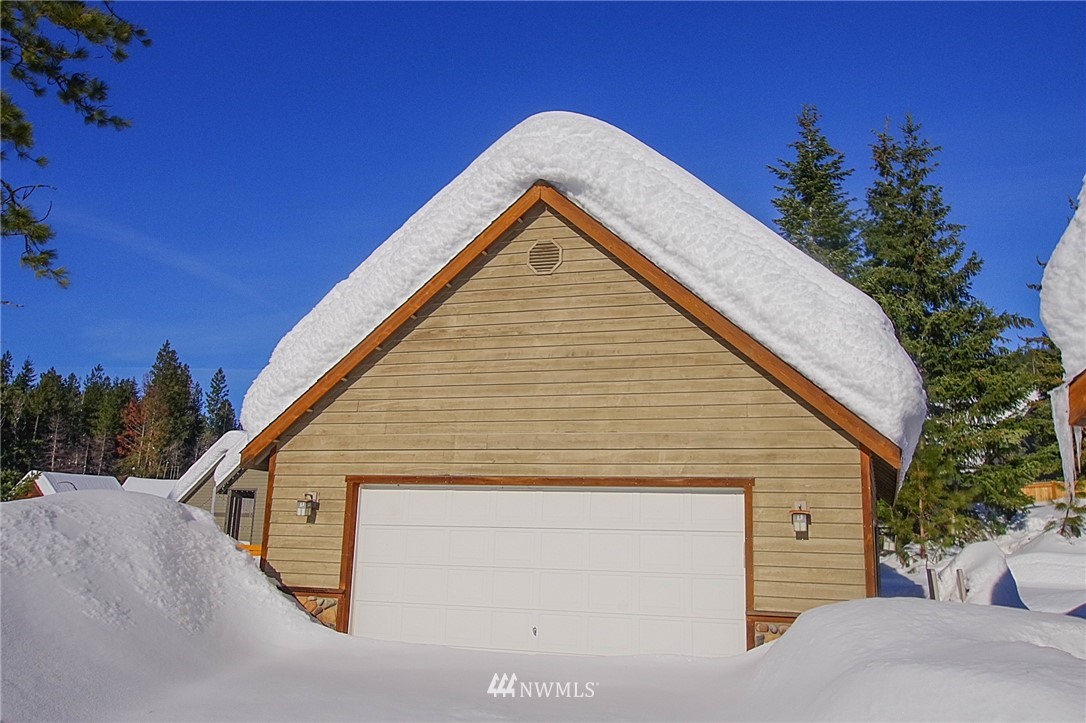 21 Paintbrush Lane Ronald, WA 98940 - Photo 3 of 27 a view of a house with a staircase