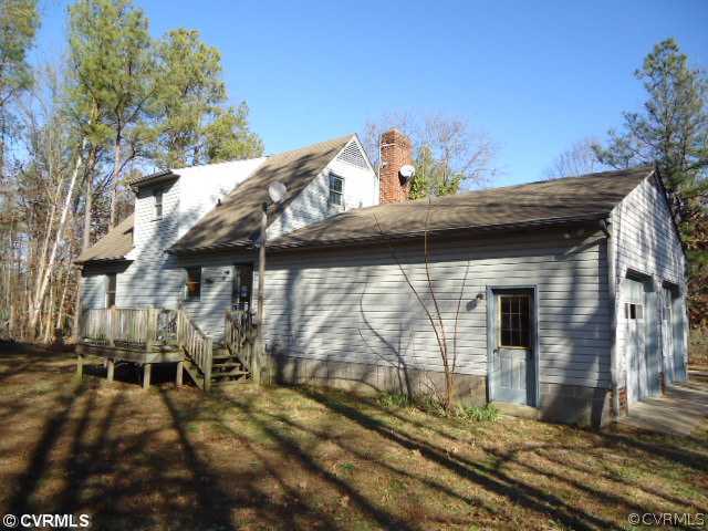 8406 Middle Loop Richmond, VA 23235 - Photo 1 of 2 Exterior Back