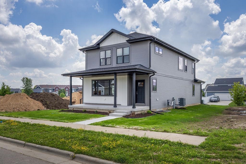3149 Hope Street Sun Prairie, WI 53590 - Photo 4 of 39