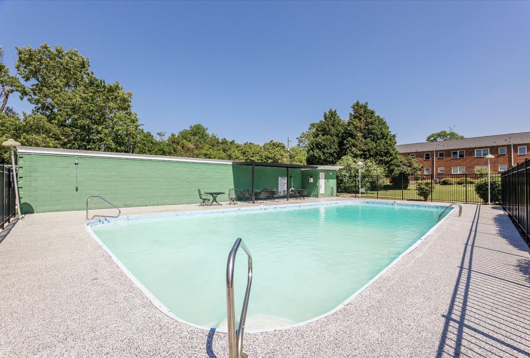 501 Milledge Road, Unit 18B Augusta, GA 30904 - Photo 22 of 25 Pool