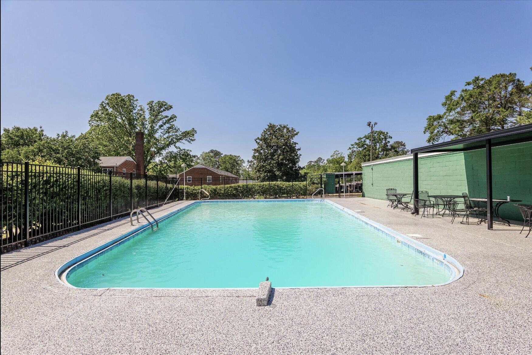 501 Milledge Road, Unit 18B Augusta, GA 30904 - Photo 23 of 25 Pool