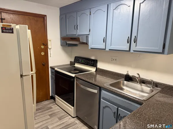 $139,900 | 1162 Middle Turnpike West, Unit C1, Manchester, CT 06040