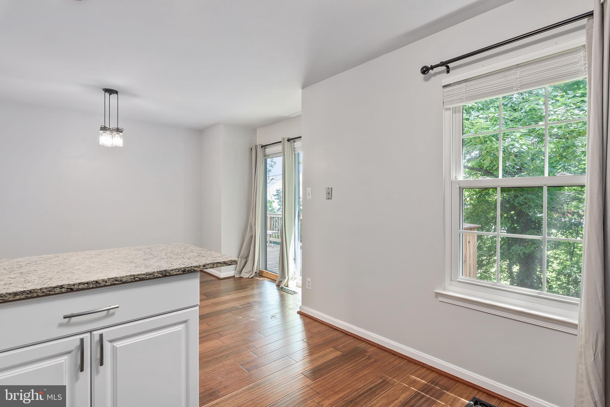 201 Beacon Drive Sterling, VA 20164 - Photo 12 of 32