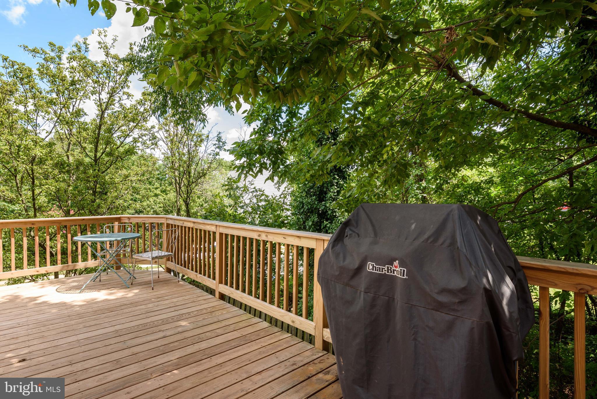 201 Beacon Drive Sterling, VA 20164 - Photo 13 of 32