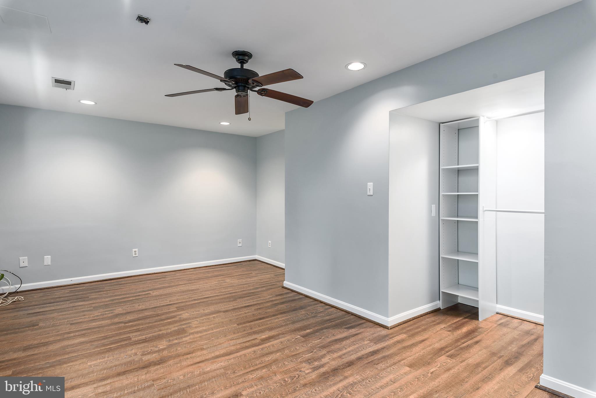 201 Beacon Drive Sterling, VA 20164 - Photo 29 of 32