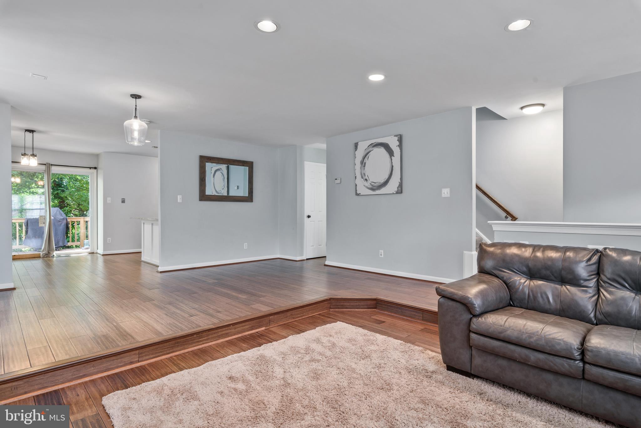 201 Beacon Drive Sterling, VA 20164 - Photo 6 of 32
