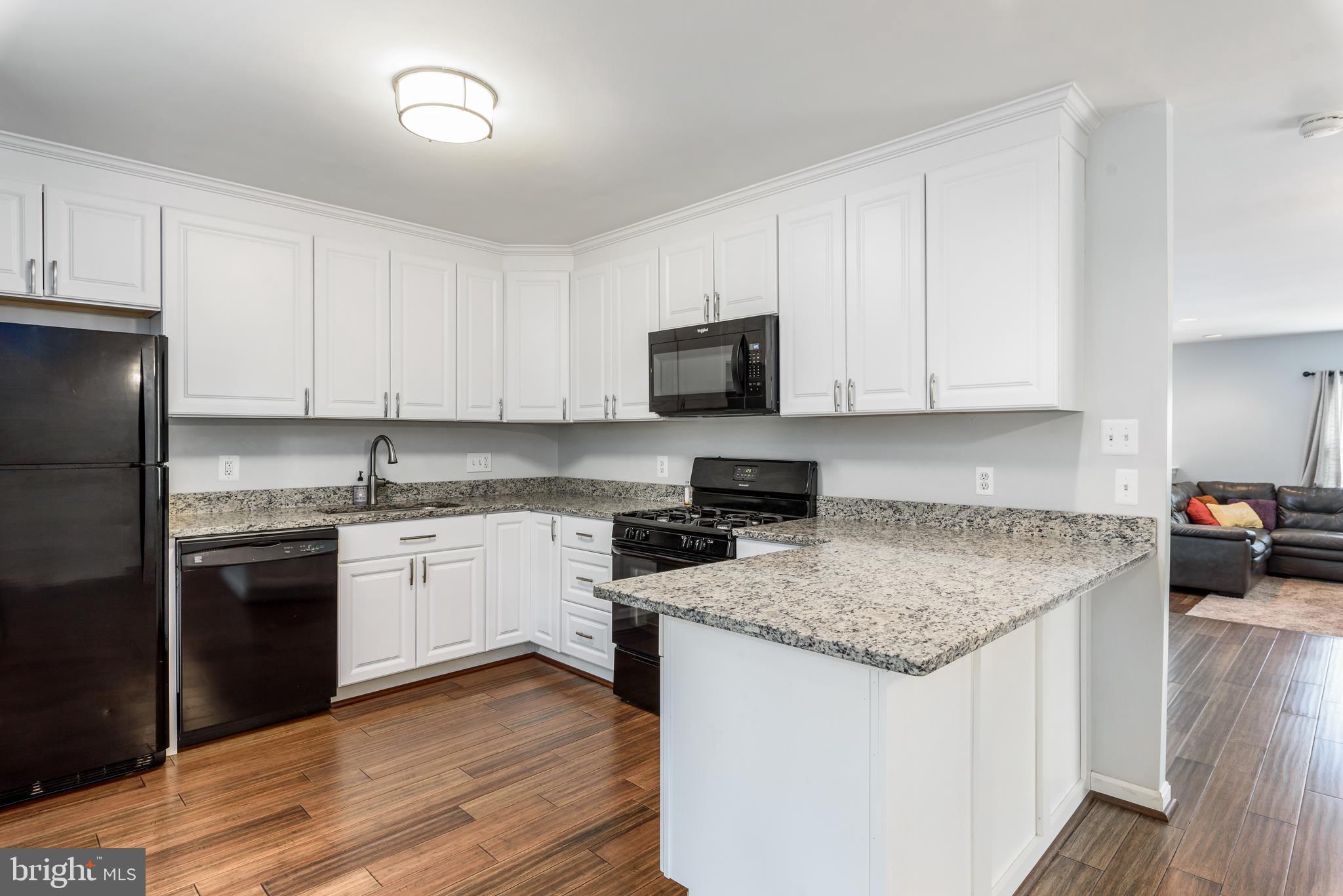 201 Beacon Drive Sterling, VA 20164 - Photo 10 of 32
