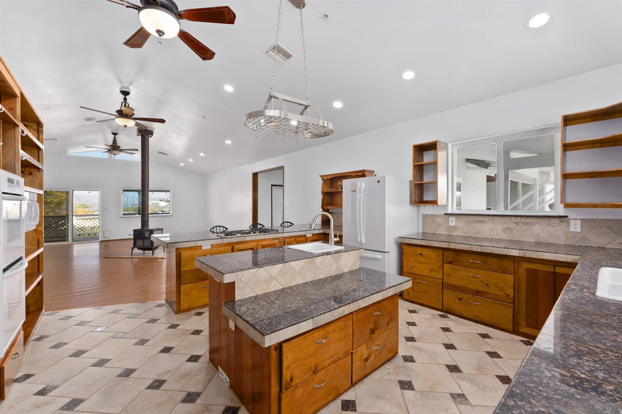 9845 West Lilac Road Escondido, CA 92026 - Photo 34 of 53 Gallery Image 34