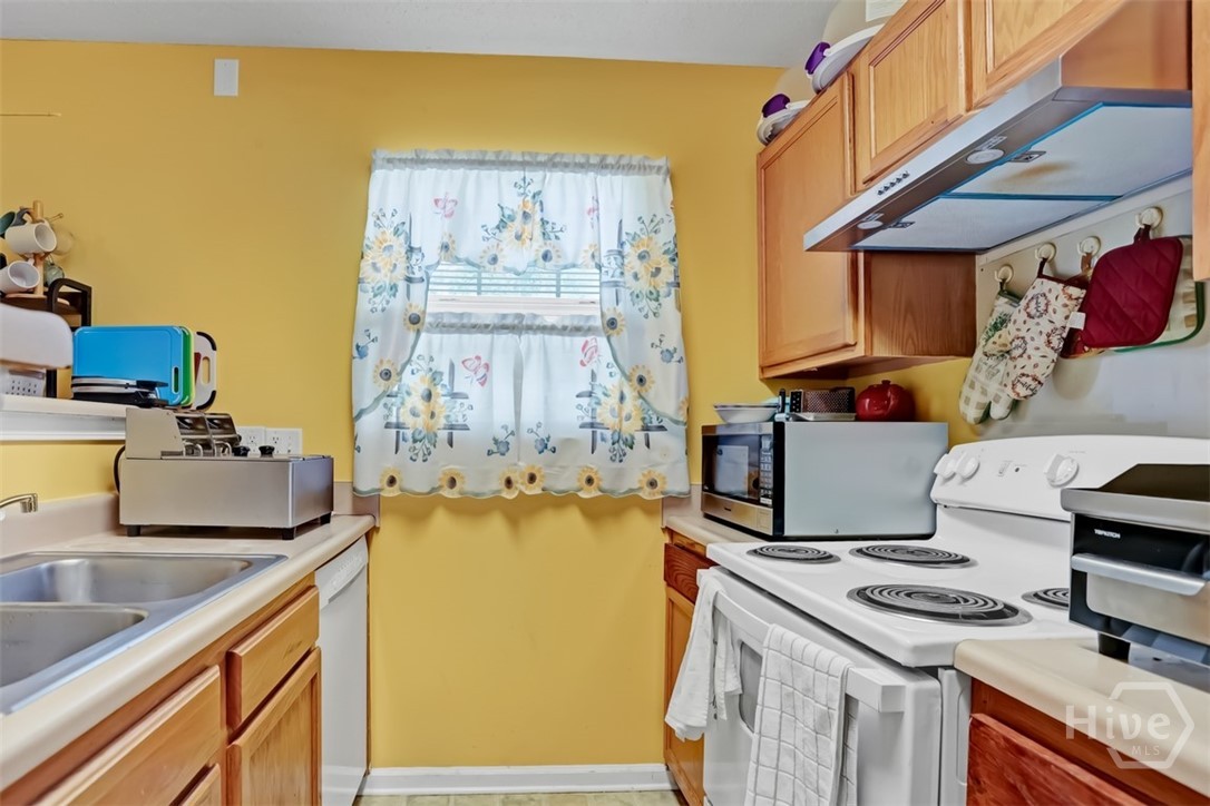 7221 Garfield Street Savannah, GA 31406 - Photo 11 of 32