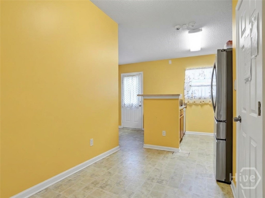 7221 Garfield Street Savannah, GA 31406 - Photo 9 of 32 *Photo edited to remove the furniture