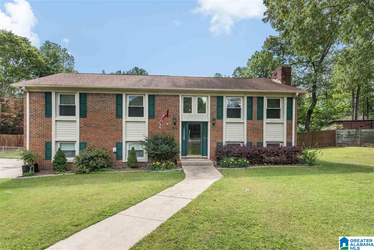 130 Mission Circle South Alabaster, AL 35007 - Photo 1 of 32