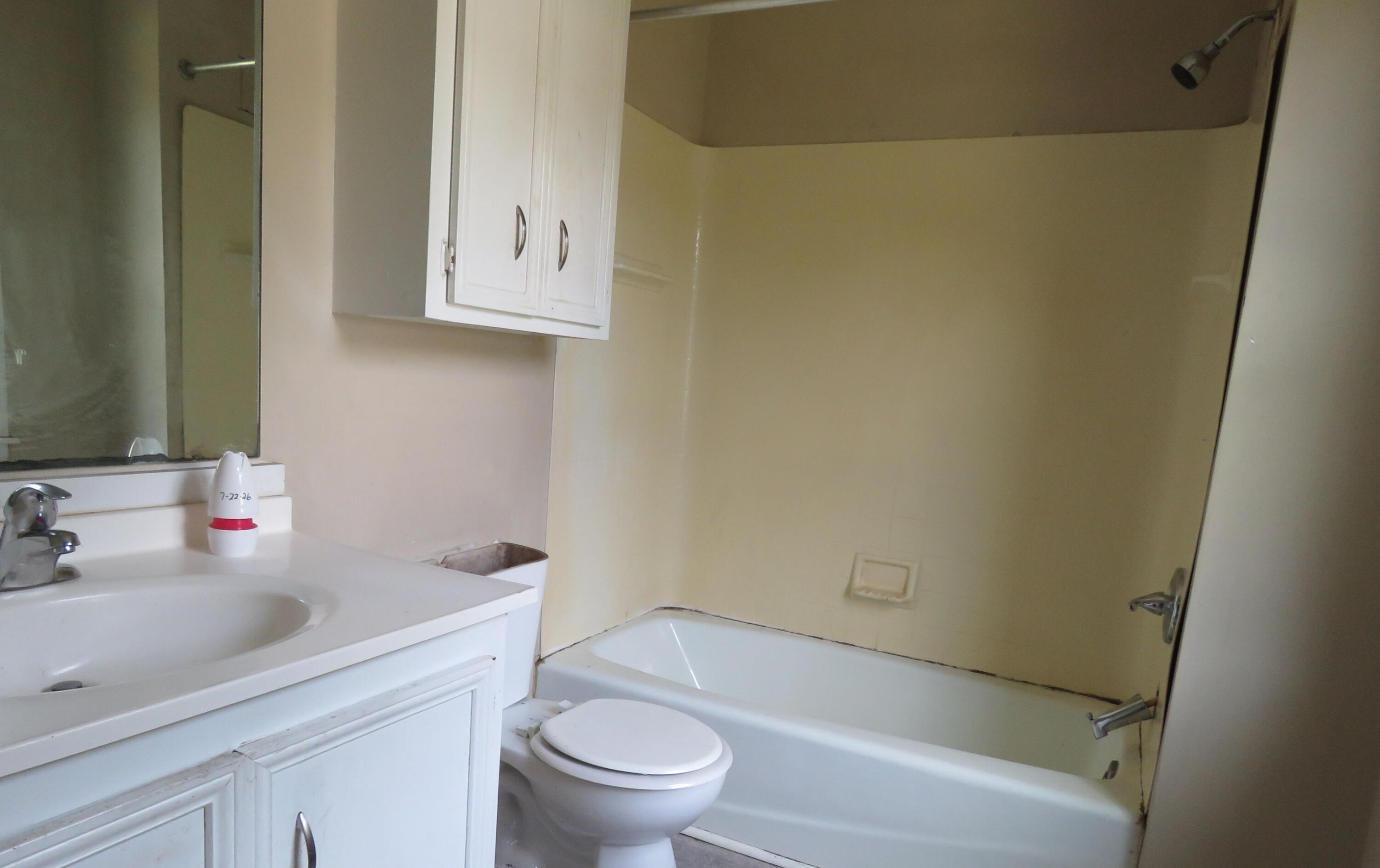 173 Bird Dog Road Swansea, SC 29160 - Photo 13 of 15 bath1