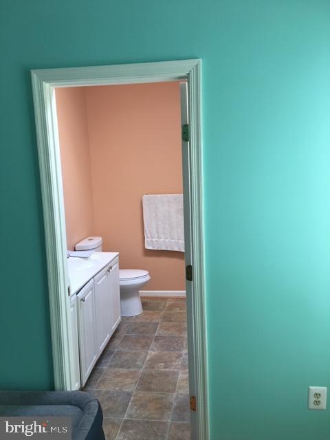 4100 Trentham Drive Baltimore, MD 21208 - Photo 11 of 38 Owner's bath