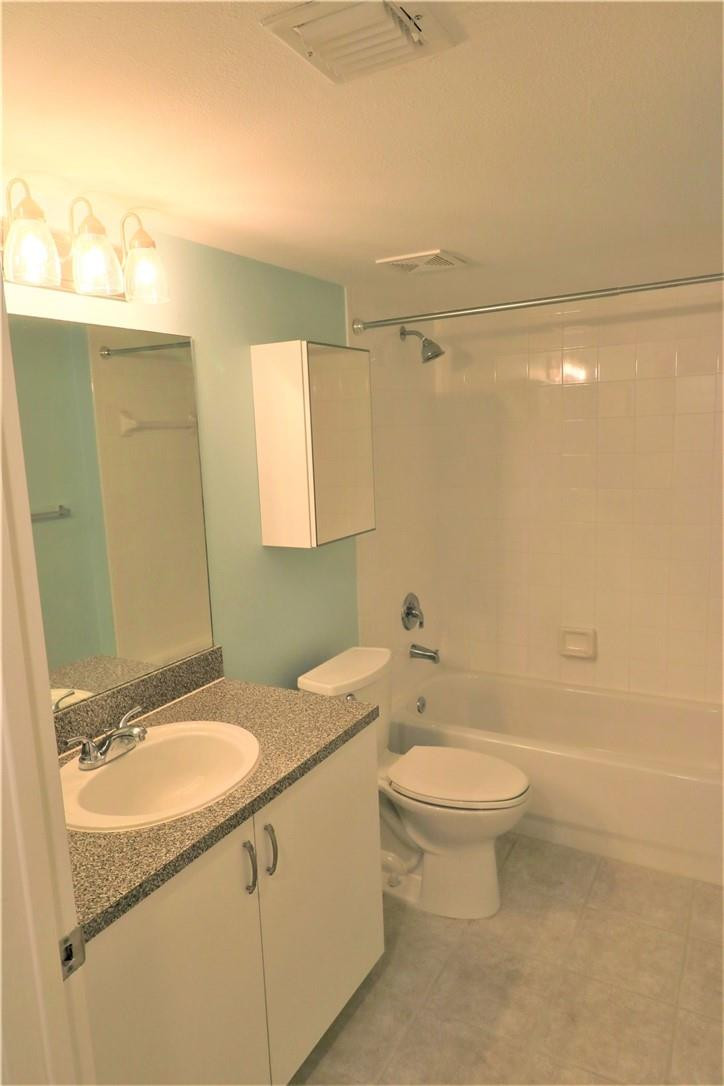 5061 Wiles Road Pompano Beach, FL 33073 - Photo 10 of 11 Photo 10