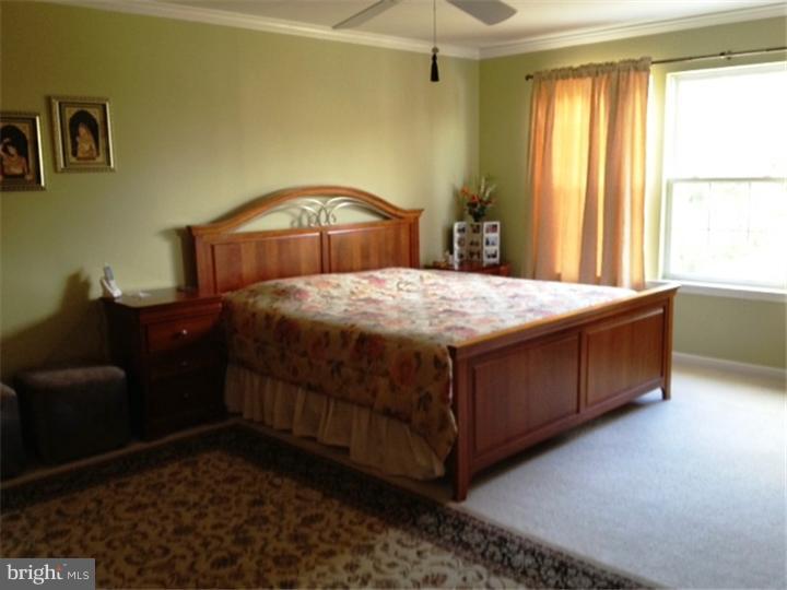 156 Coburn Road Pennington, NJ 08534 - Photo 11 of 19