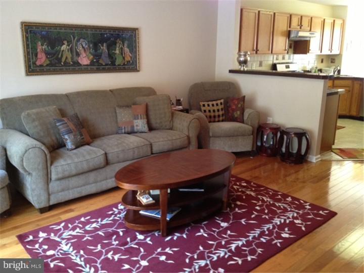 156 Coburn Road Pennington, NJ 08534 - Photo 5 of 19