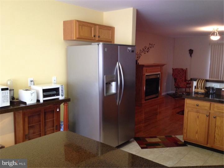 156 Coburn Road Pennington, NJ 08534 - Photo 8 of 19
