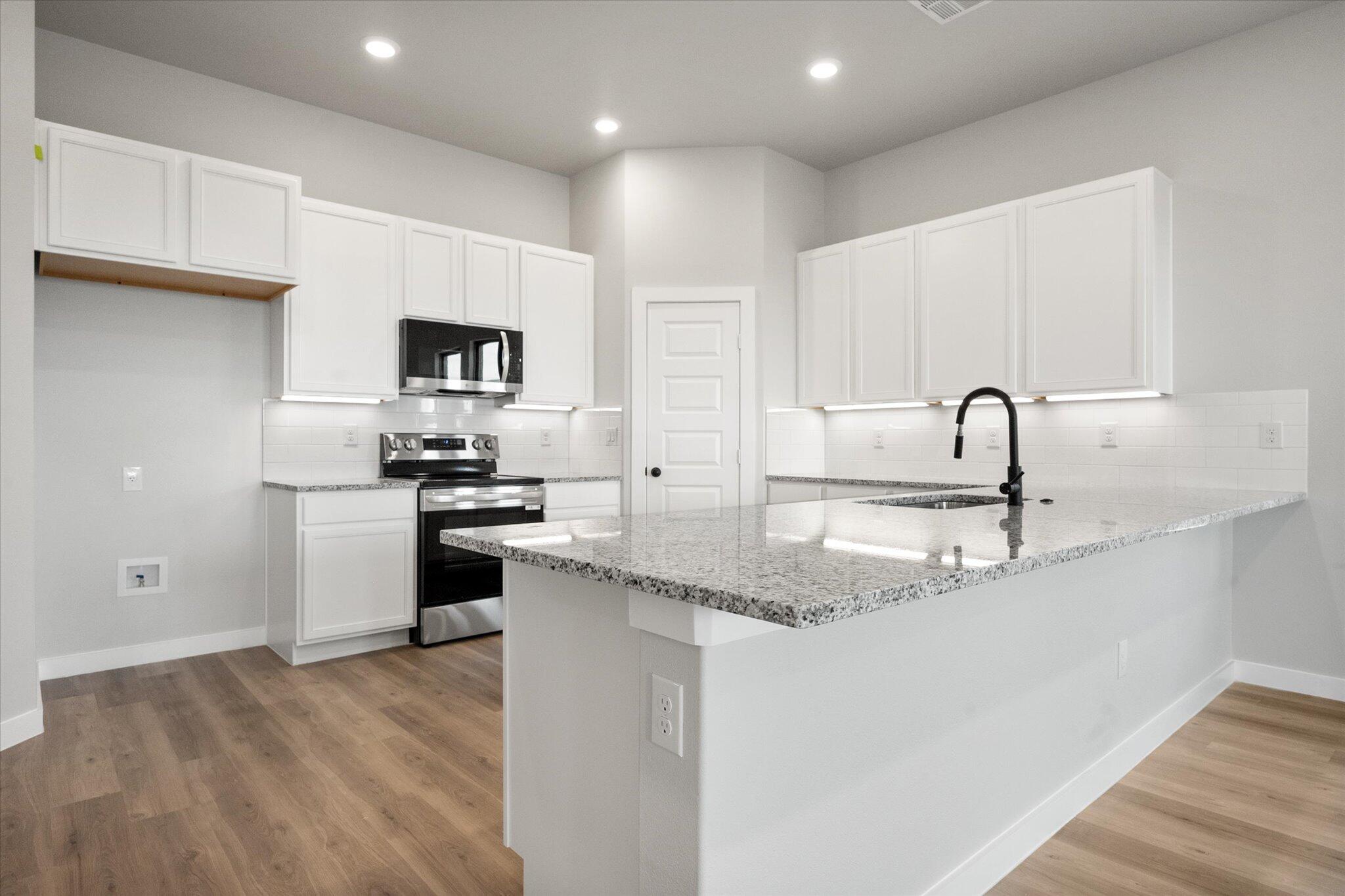 3103 140th Street Lubbock, TX 79423 - Photo 5 of 22 10-3103 140th_5480