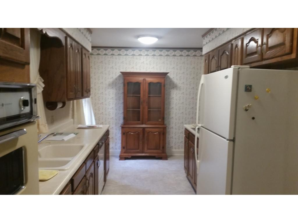 4028 Ridge Road Kingsport, TN 37660 - Photo 8 of 20 Photo 8