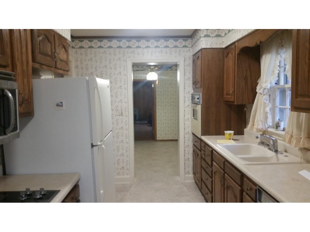 4028 Ridge Road Kingsport, TN 37660 - Photo 9 of 20 Photo 9
