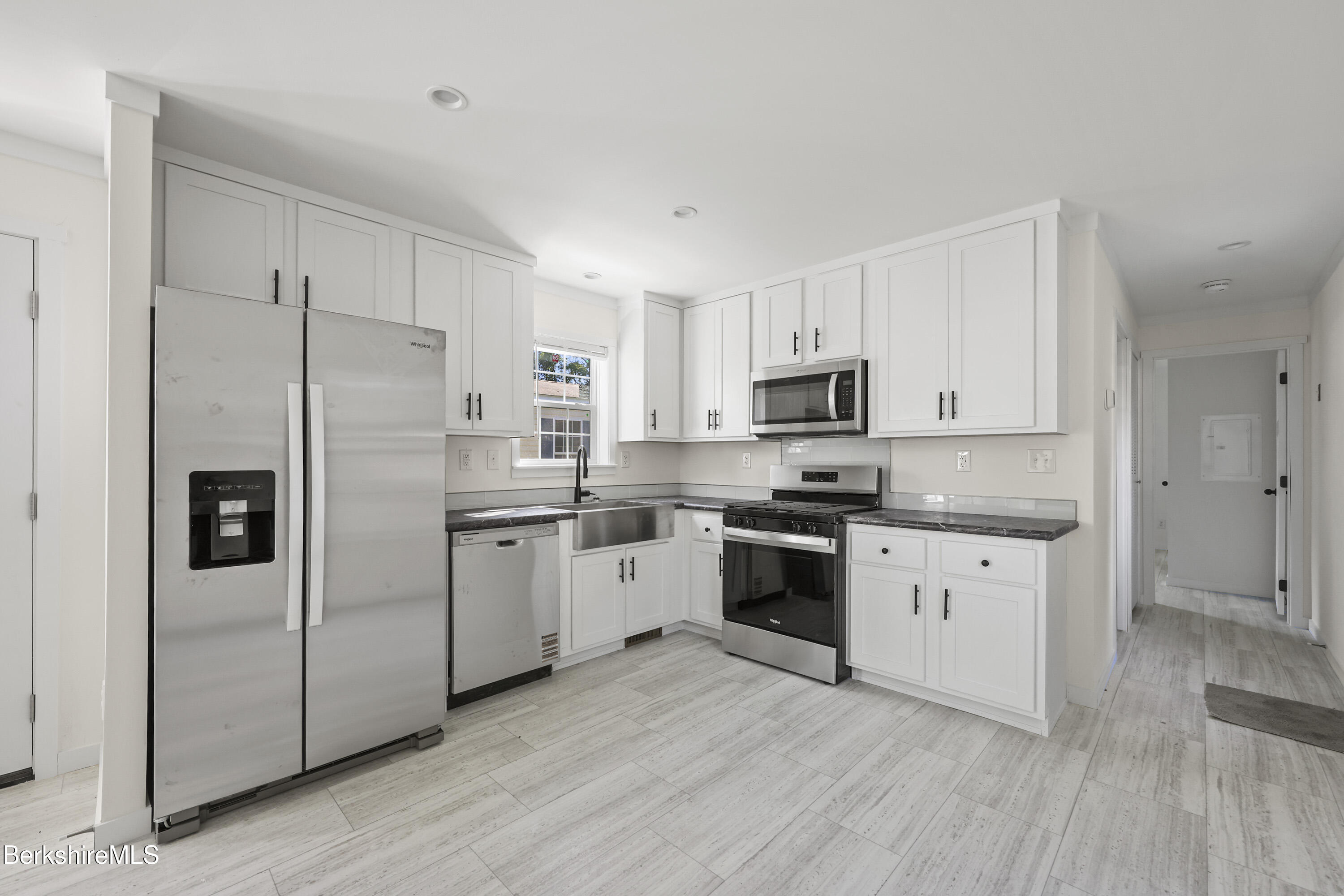 8 Apache Drive North Adams, MA 01247 - Photo 5 of 14 25 Kitchen