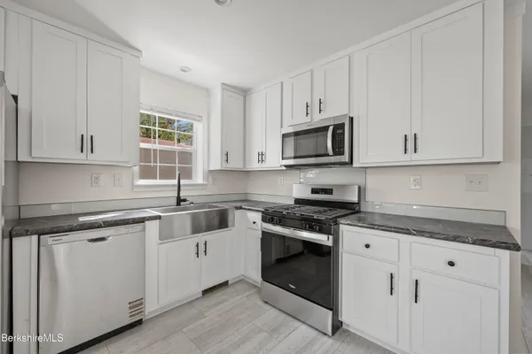 $144,000 | 8 Apache Drive, North Adams, MA 01247