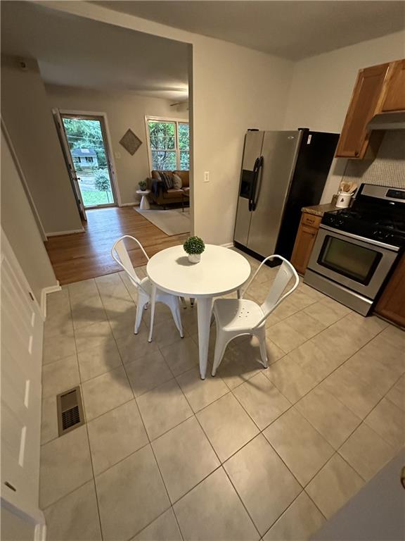 3403 Phillip Circle Decatur, GA 30032 - Photo 5 of 12 Gallery Image 5