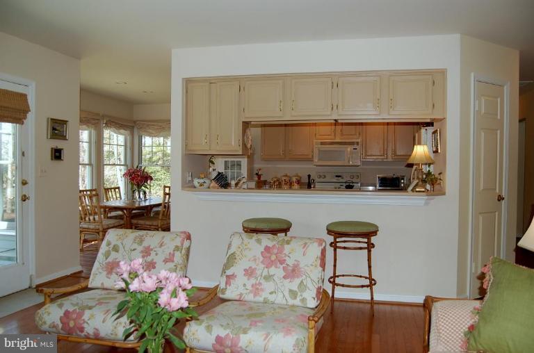 415 Riding Ridge Road Annapolis, MD 21403 - Photo 6 of 20 Kitchen