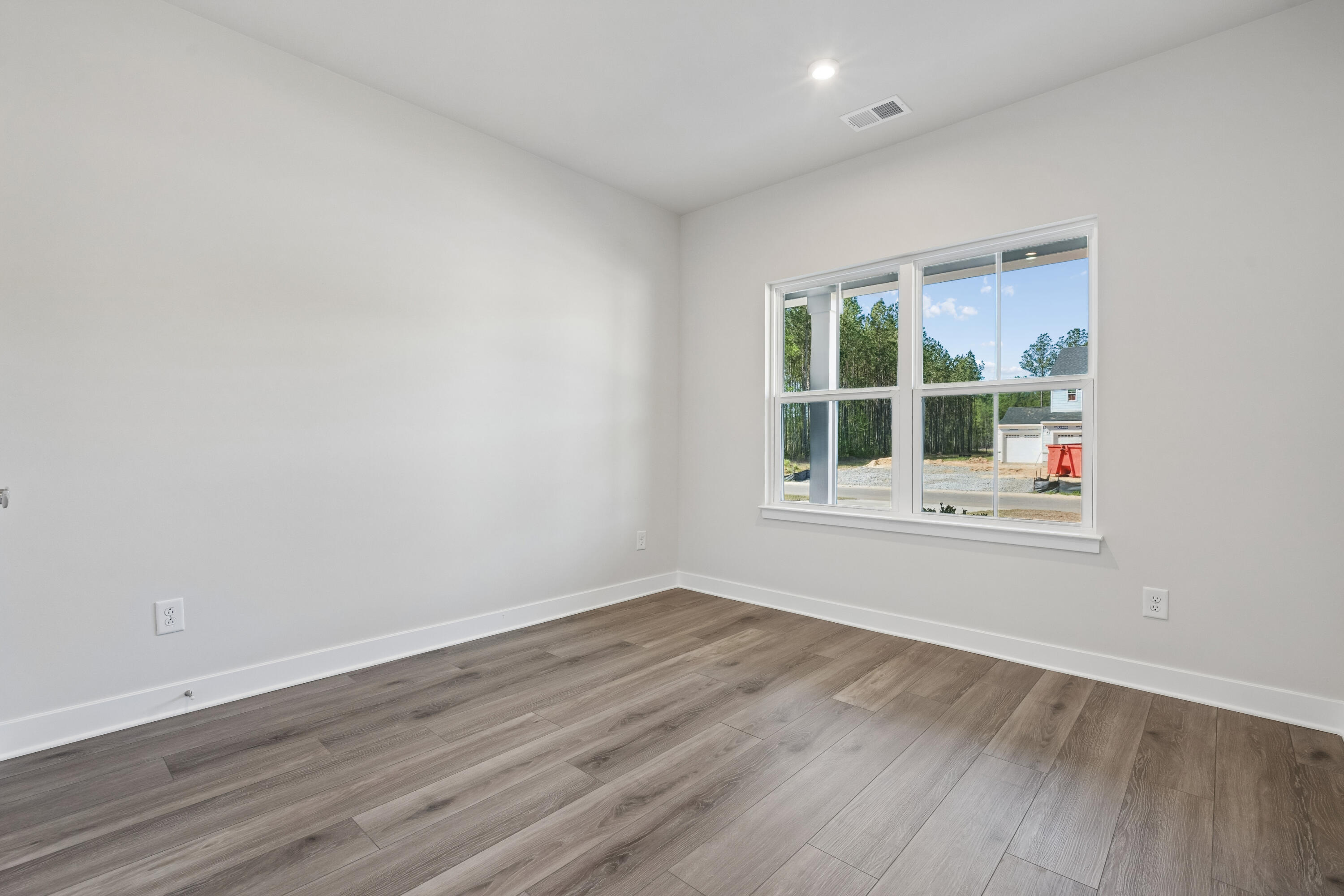 1051 Thinleaf Avenue Ridgeville, SC 29472 - Photo 20 of 34 1051ThinleafAve-KeenEyeMarketing-026