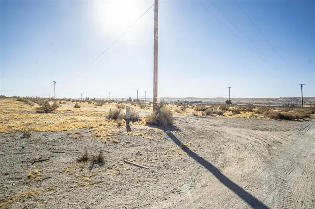 $29,999 | 15411 Rattlesnake Gulch, Oro Grande, CA 92368