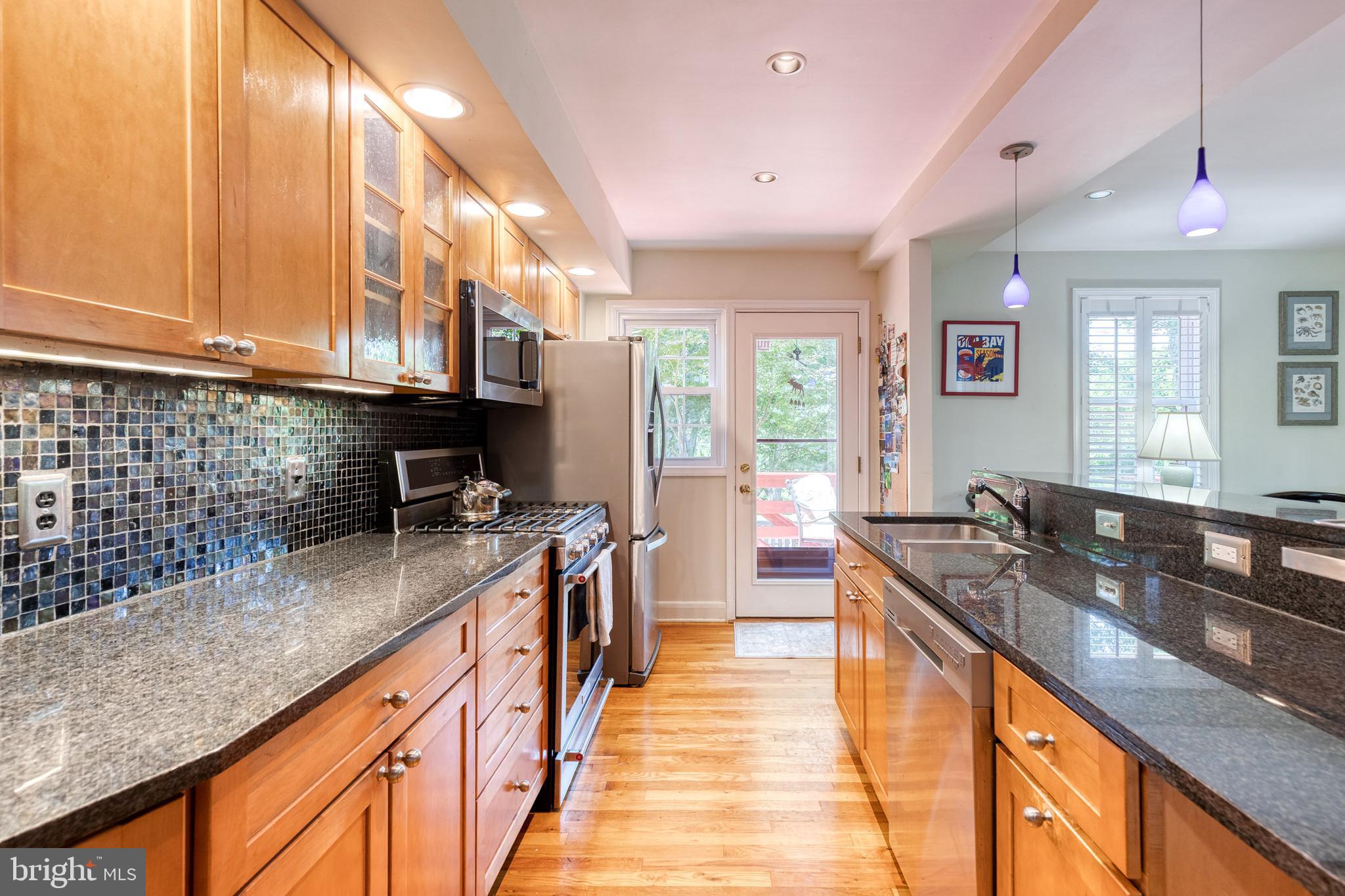 162 Stanmore Road Baltimore, MD 21212 - Photo 4 of 36