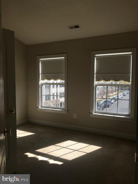 3680 Chippendale Circle Woodbridge, VA 22193 - Photo 34 of 49 a view of an empty room and window