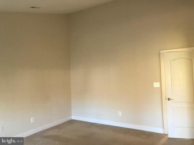 3680 Chippendale Circle Woodbridge, VA 22193 - Photo 43 of 49 a view of small space