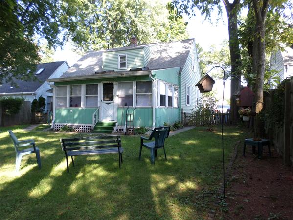 26 Bernard Street Springfield, MA 01109 - Photo 3 of 23 Gallery Image 3