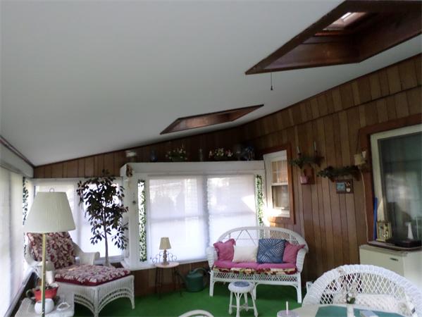 26 Bernard Street Springfield, MA 01109 - Photo 6 of 23 Gallery Image 6