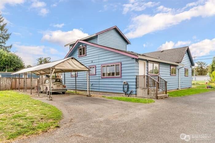 870 4th Street Sultan, WA 98294 - Photo 3 of 20