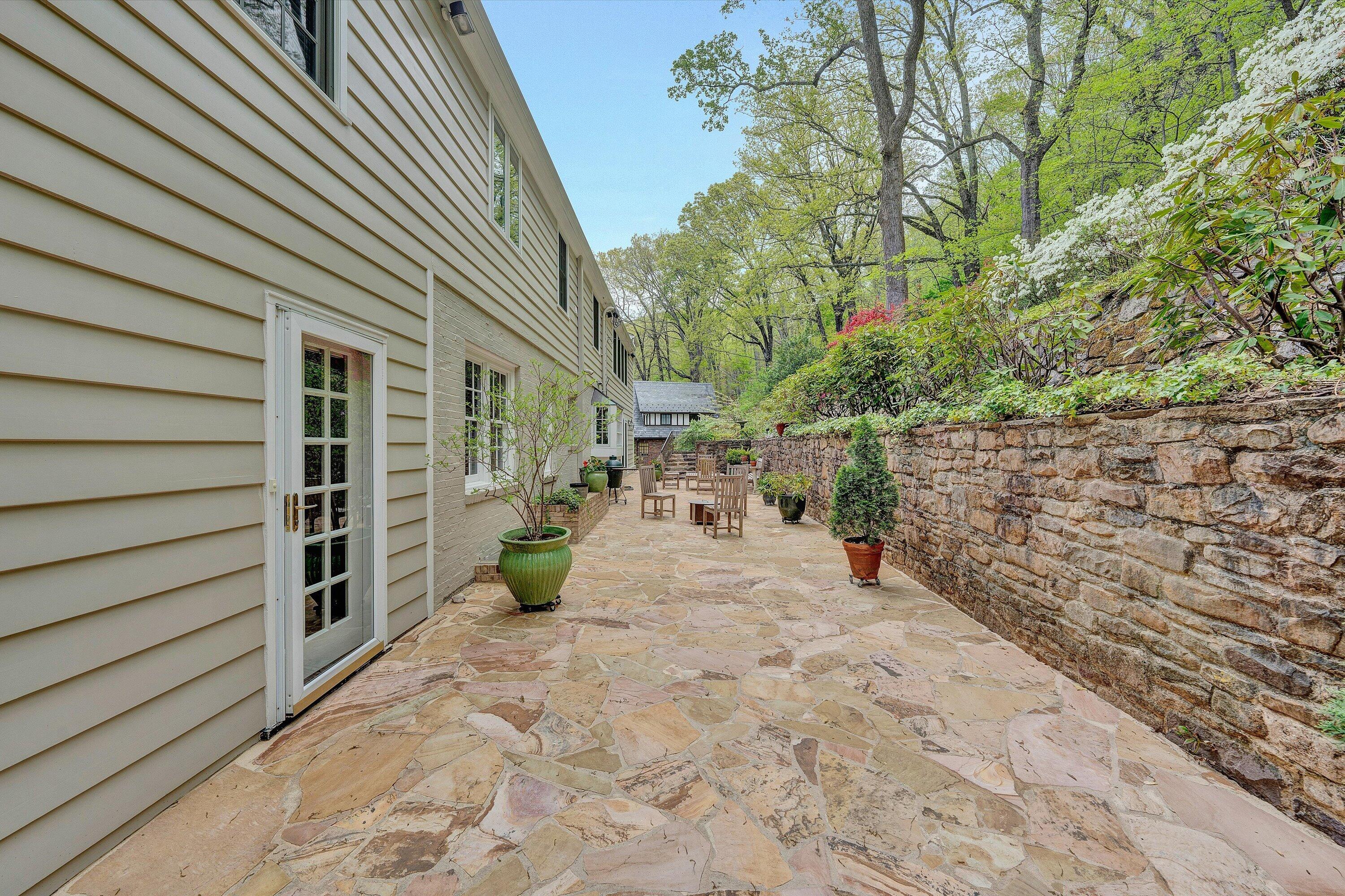 2438 Robin Hood Road Southeast Roanoke, VA 24014 - Photo 61 of 81 61-DSC00265