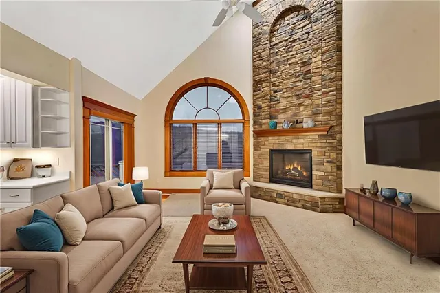 $789,900 | 3553 Wiestertown Road, Murrysville, PA 15632