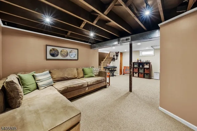 $550,000 | 1779 Oak Hill Drive, Union, NJ 07083